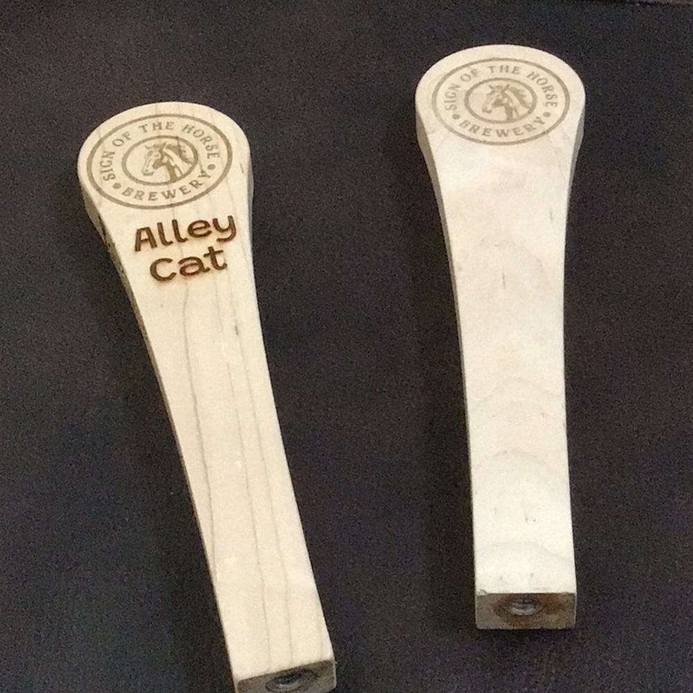 🐎🍻 Sign of the Horse Brewing Beer Taps, Set of Two